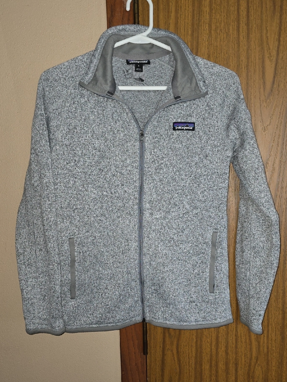 Patagonia Heather Gray Zip-Up Fleece Sweater